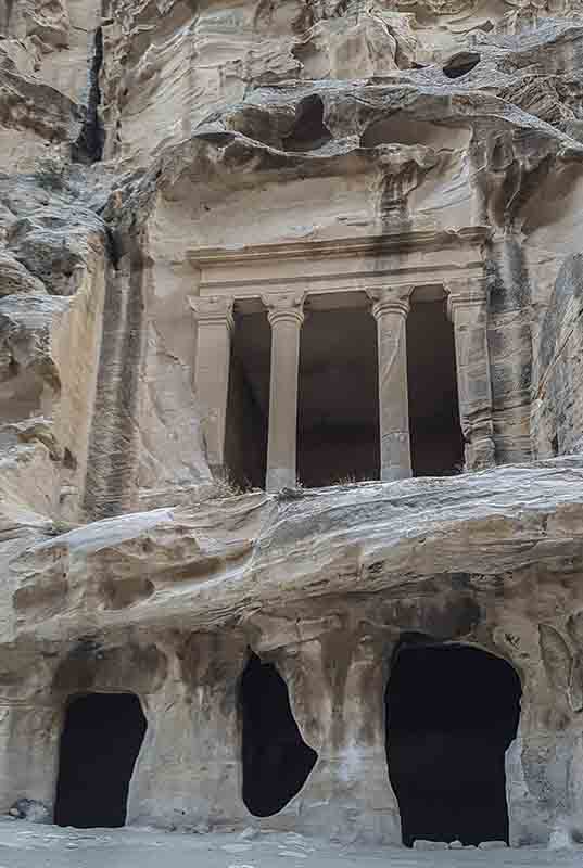 113 - Jordania - Little Petra - templo Nabateo
